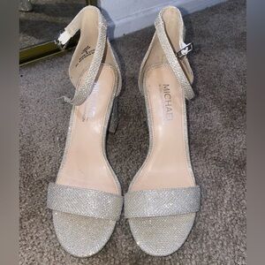 Michael by Michael Shannon gold sparkle strap heel size 6